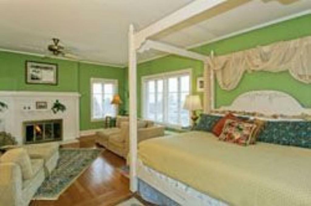 The Villa Bed & Breakfast (Adults Only) Tacoma Exterior photo