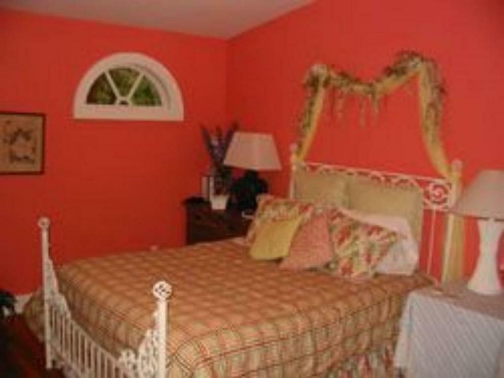 The Villa Bed & Breakfast (Adults Only) Tacoma Exterior photo